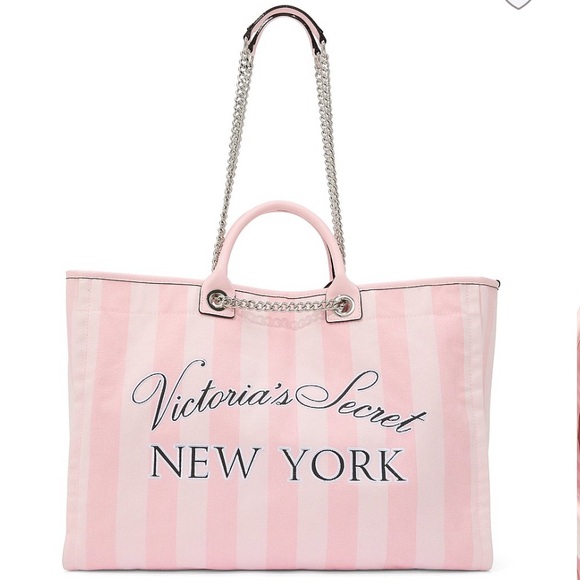 NWT VS Victoria’s Secret Fashion Show 2025 NYC Exclusive Chain Tote Pink Stripe